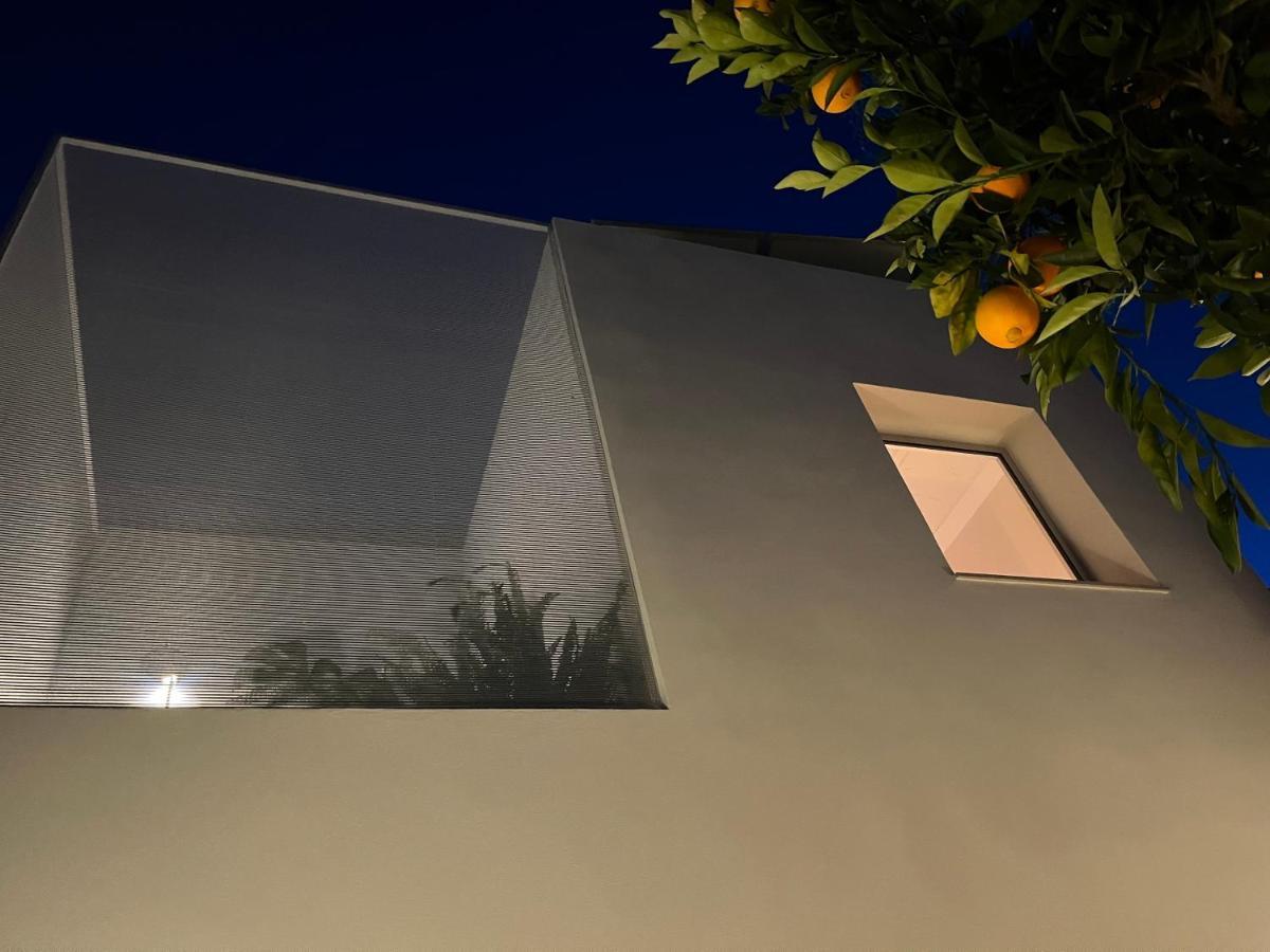 Design & Art, Patio With Orange Tree, Near Seville Carrion de Los Cespedes Exterior foto
